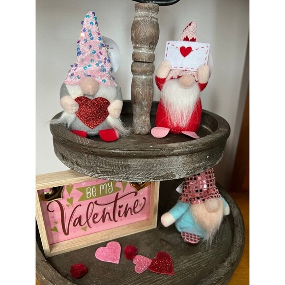 NWT Valentines Day Decor, Tiered Tray, Table escape, Coffee Bar Decor,  Giftset - Picture 2 of 6